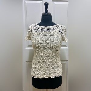Crochet type cream shirt Small